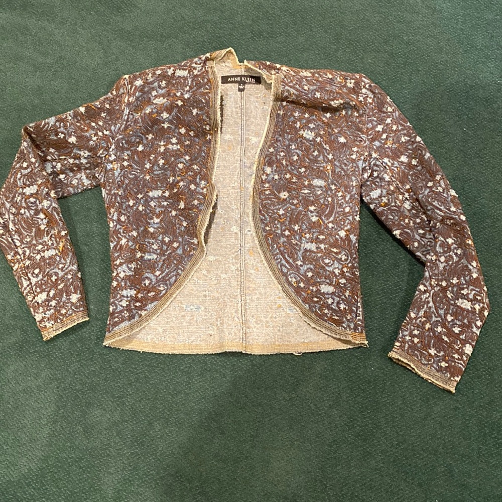 Short denim and embroidered jacket/blazer